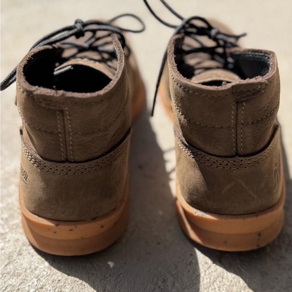 Danner Women's Pilgrim Chukka Bracken Shoes - Picture 4 of 6